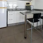 Cristianos, Ocean And Harbour View, Pedestrian Apartamento