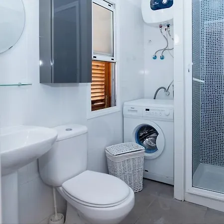 Cristianos, Ocean And Harbour View, Pedestrian Apartment