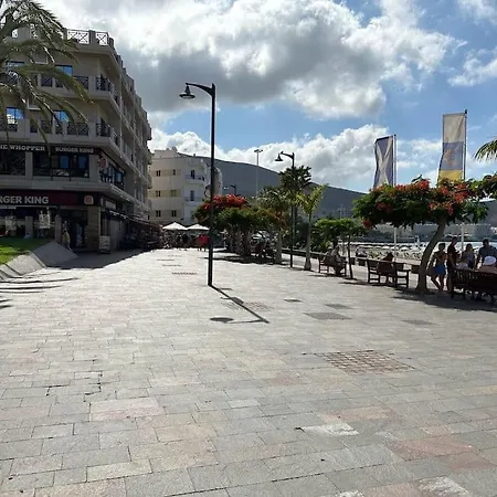Apartment Cristianos, Ocean And Harbour View, Pedestrian *